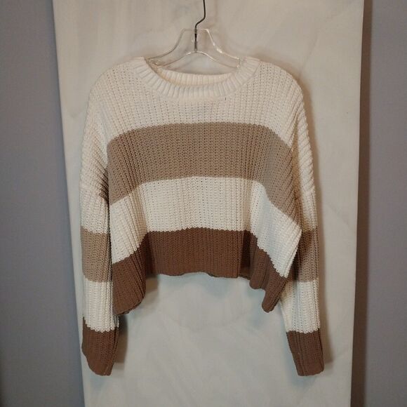 Women's Sweater Sz M Cropped Colorblock Striped Oversized Chunky Warm Cozy Cute - Picture 1 of 10